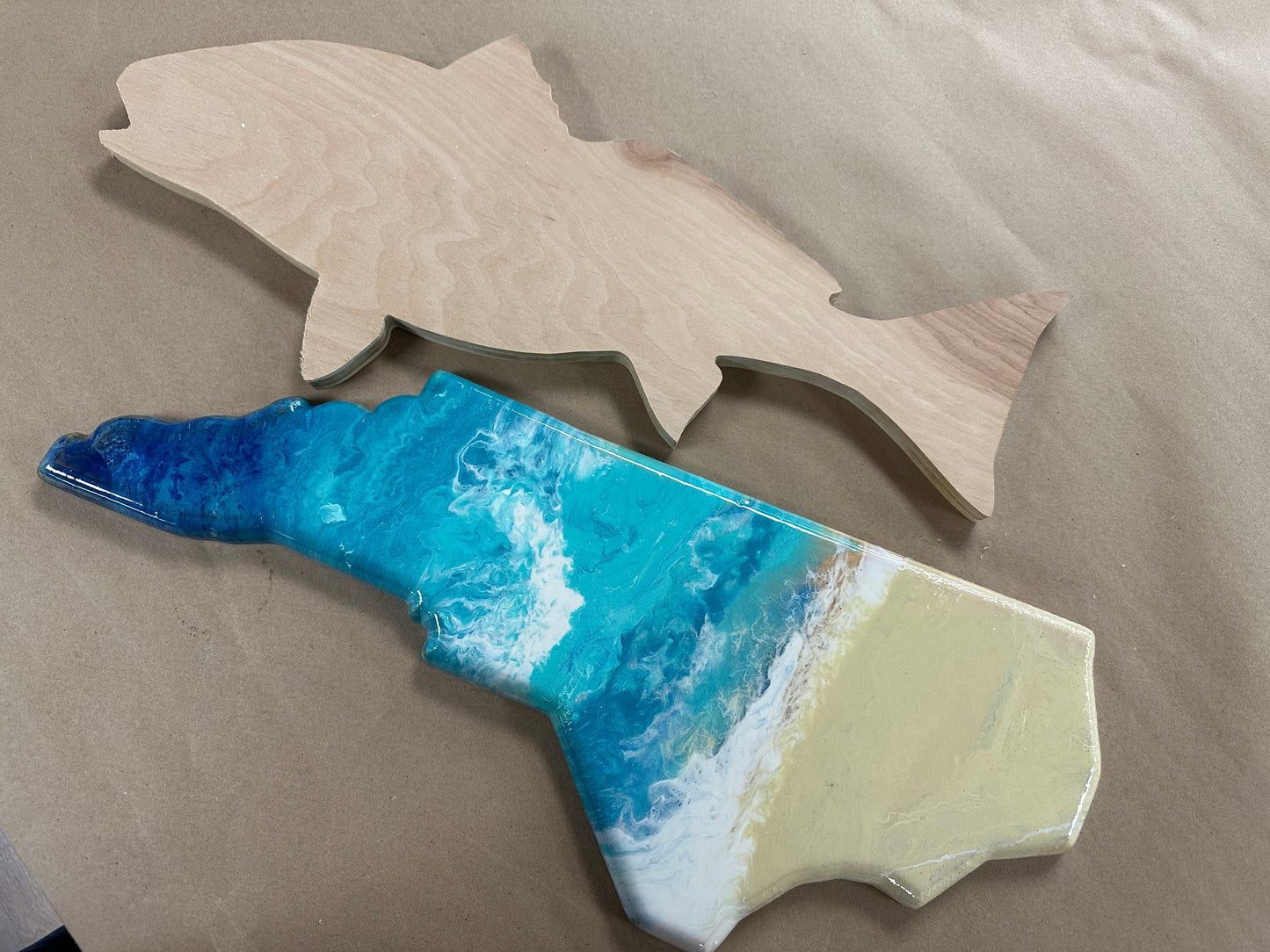06/07/2025 Your Choice Resin Pour - Charcuterie Boards, Surf Boards & More Saturday at 6M