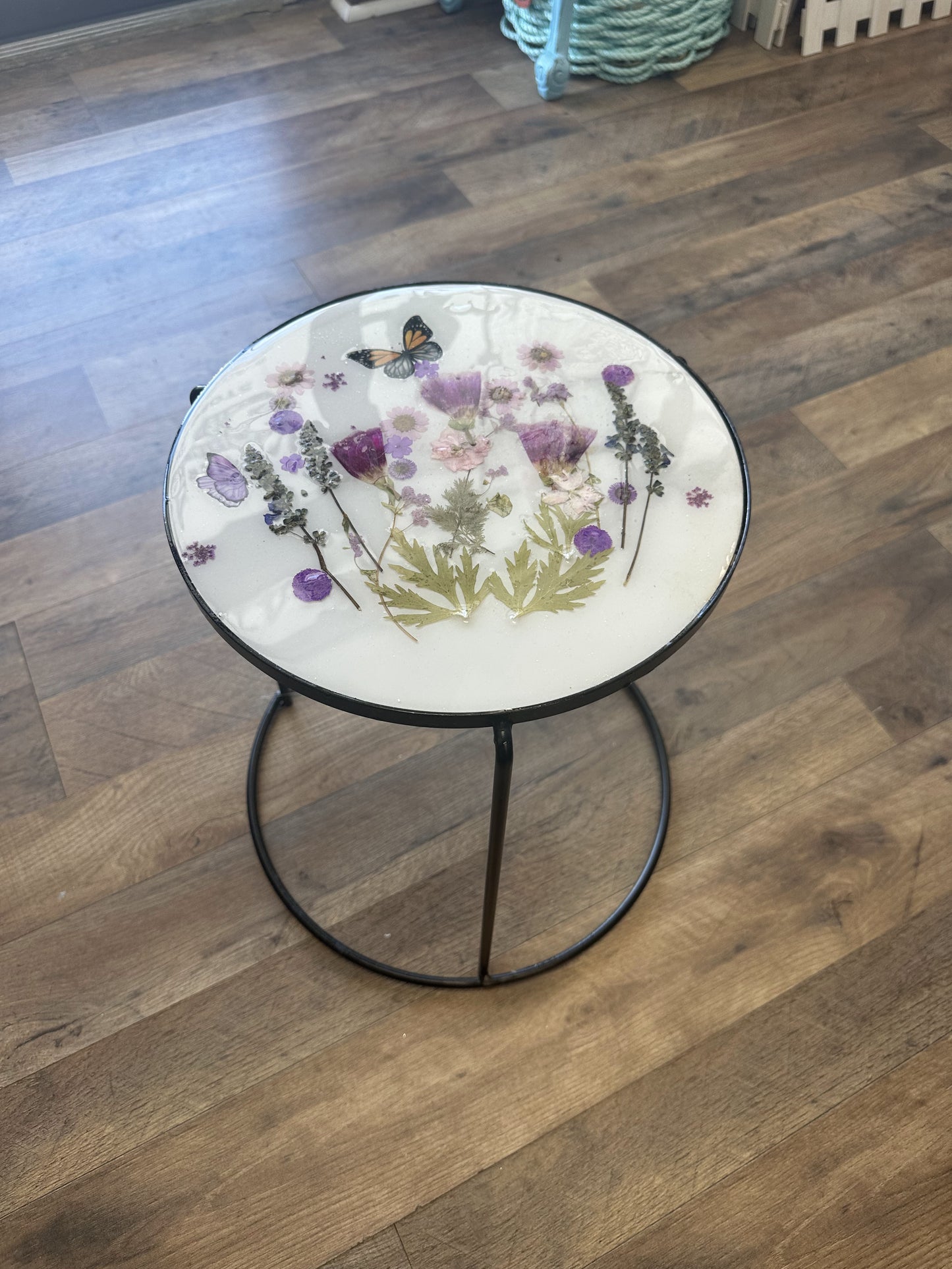 07/10/2026 (Friday) - Resin Plant Stands & Tables 6PM