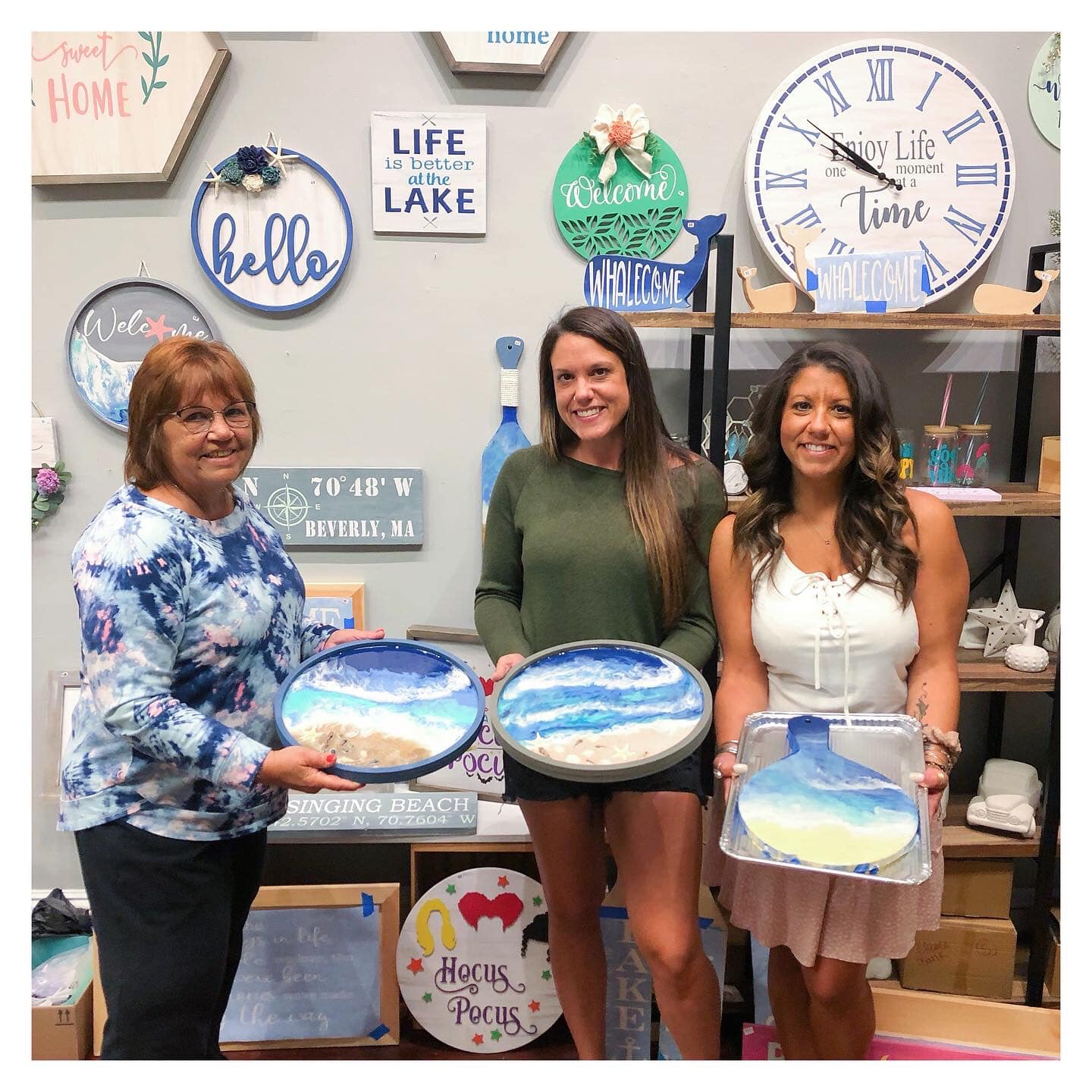 10/18/2025 - Intro to Resin - Resin Waves - Serving Trays at 6PM