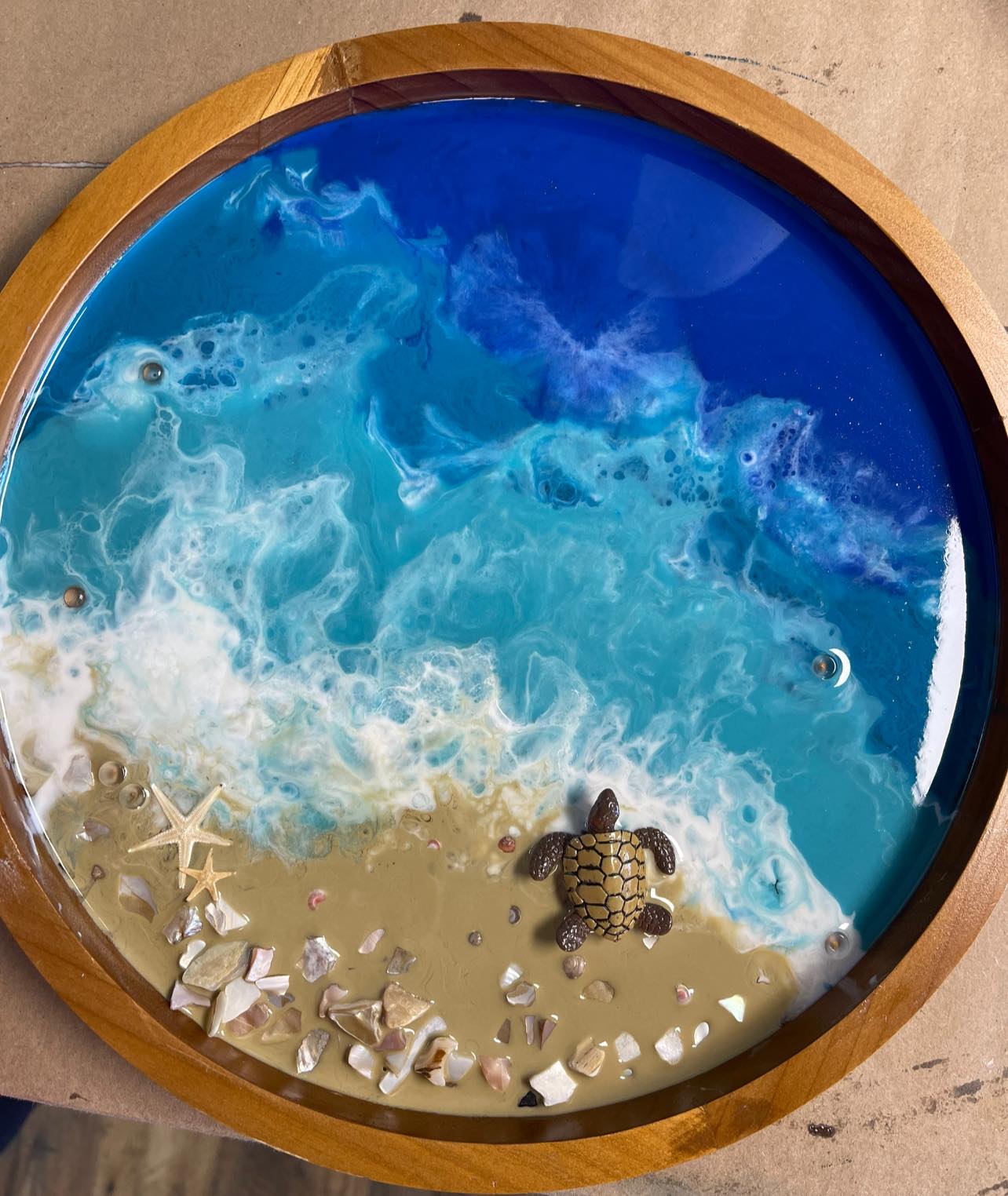 06/07/2025 Your Choice Resin Pour - Charcuterie Boards, Surf Boards & More Saturday at 6M
