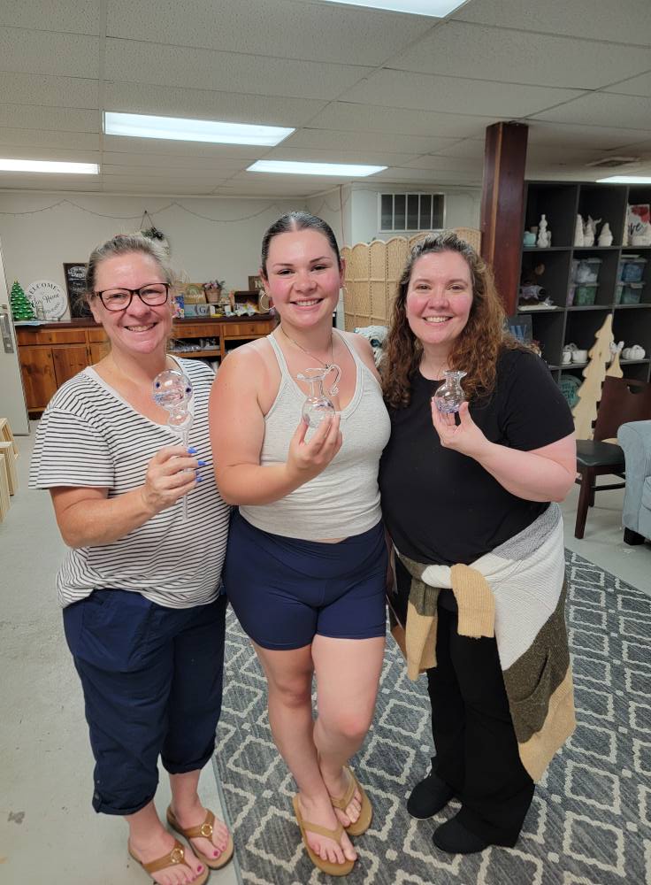 11/25/26 Wednesday (6PM) Pro Level Glass Blowing Experience