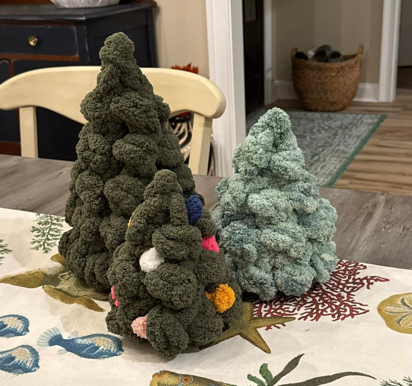 11/22/2025 - Light It Up – Resin Poured Ornament + Chunky Knit Christmas Tree! 6PM